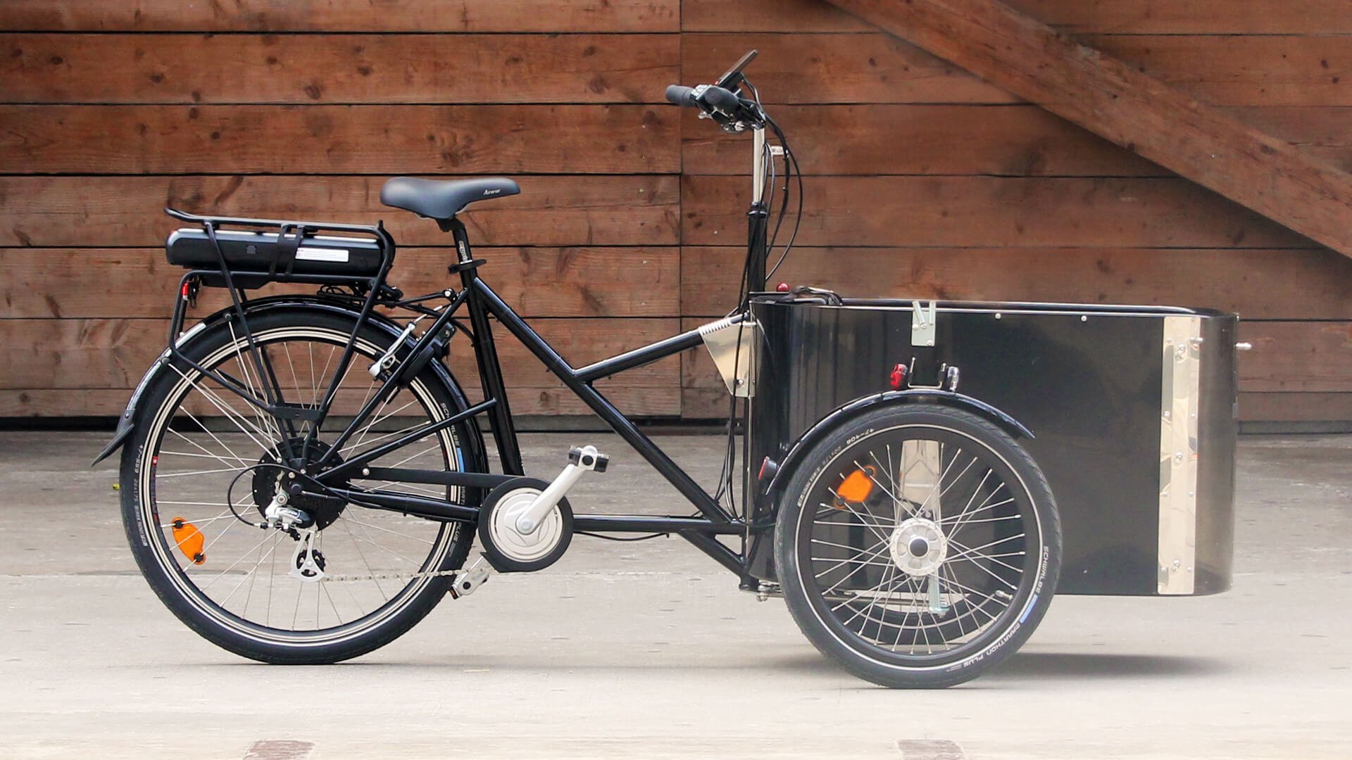 Le triporteur électrique NIHOLA Cargo Single électrique dans sa version sans options