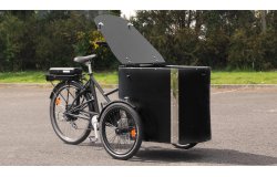 Triporteur CARGO XL Pro avec couvercle entièrement rabattu