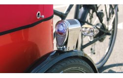Triporteur NIHOLA CARGO 4.0 avec protection pluie rouge
