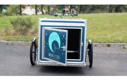 Triporteur Nihola MAXX équipé d'une flightcase personnalisée 