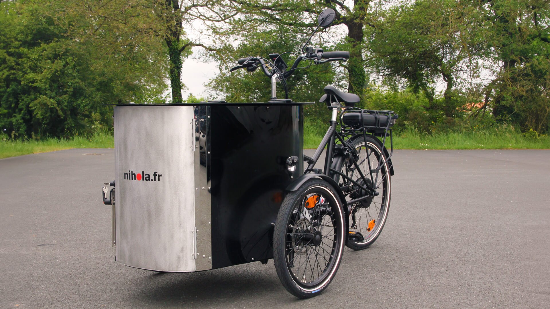 Le triporteur NIHOLA CARGO XL Événementiel électrique version 2024
