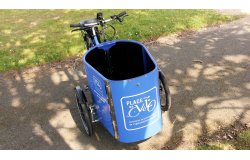 Personnalisation de la malle avant sur un NIHOLA CARGO XL Pro