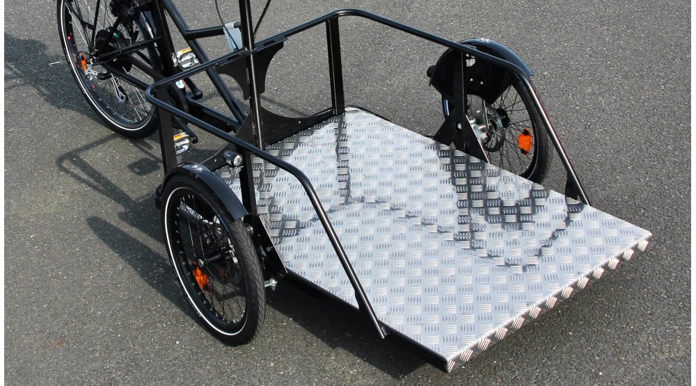 Plancher tôle larmée pour triporteur NIHOLA MAXX