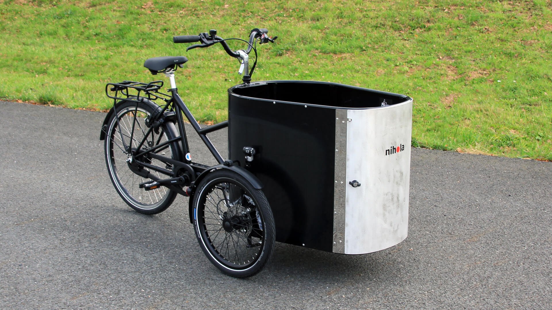 Triporteur Nihola Cargo XL Pro assistance pédalier - Avec porte avant