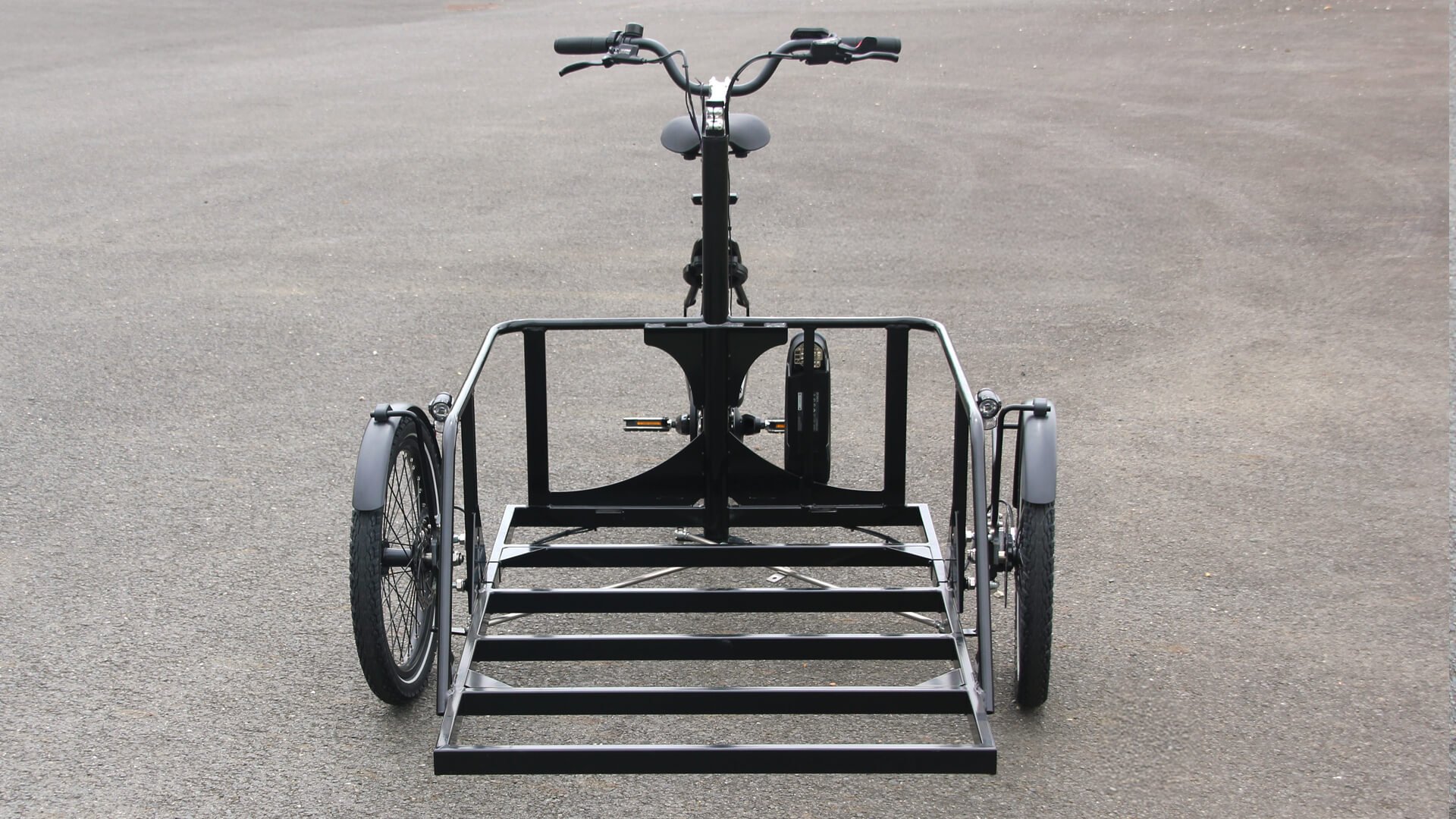 Le triporteur NIHOLA MAXX à destination des professionnels