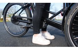 Le nouveau cadre NIHOLA faccile à enjamber (55 cm au-dessus du sol à son point le plus haut)