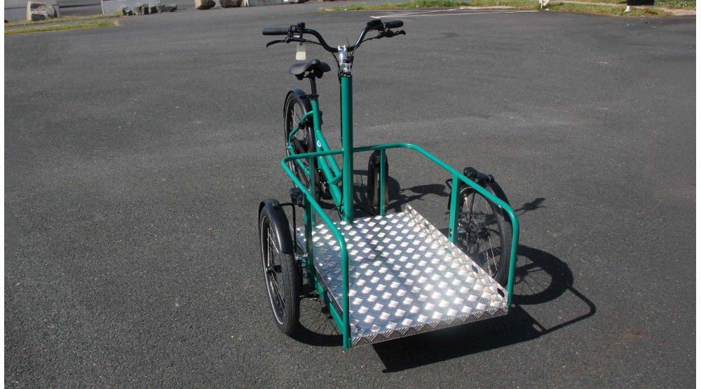 Plancher tôle larmée pour triporteur COMBI Utility
