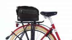 Trunk-Bag Ortlieb installé sur le porte-bagage arrière